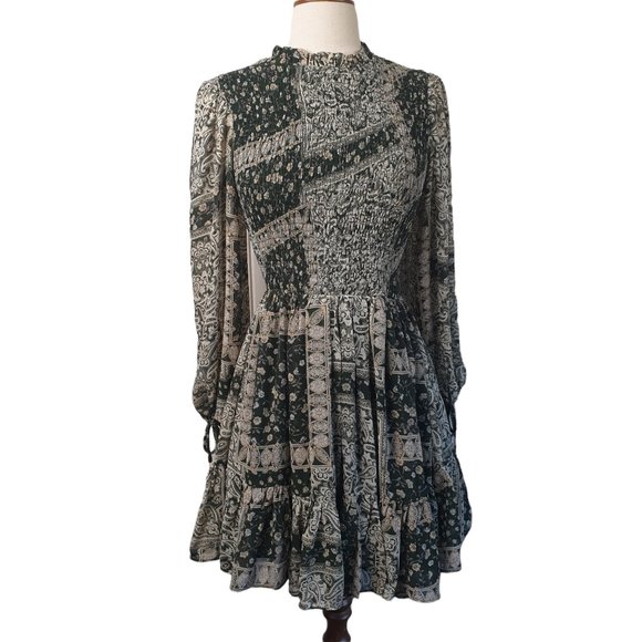 Indikah | Size 6 | Long Sheer Sleeve Relaxed Short Dress w Elastic Waist Lined - Picture 2 of 10